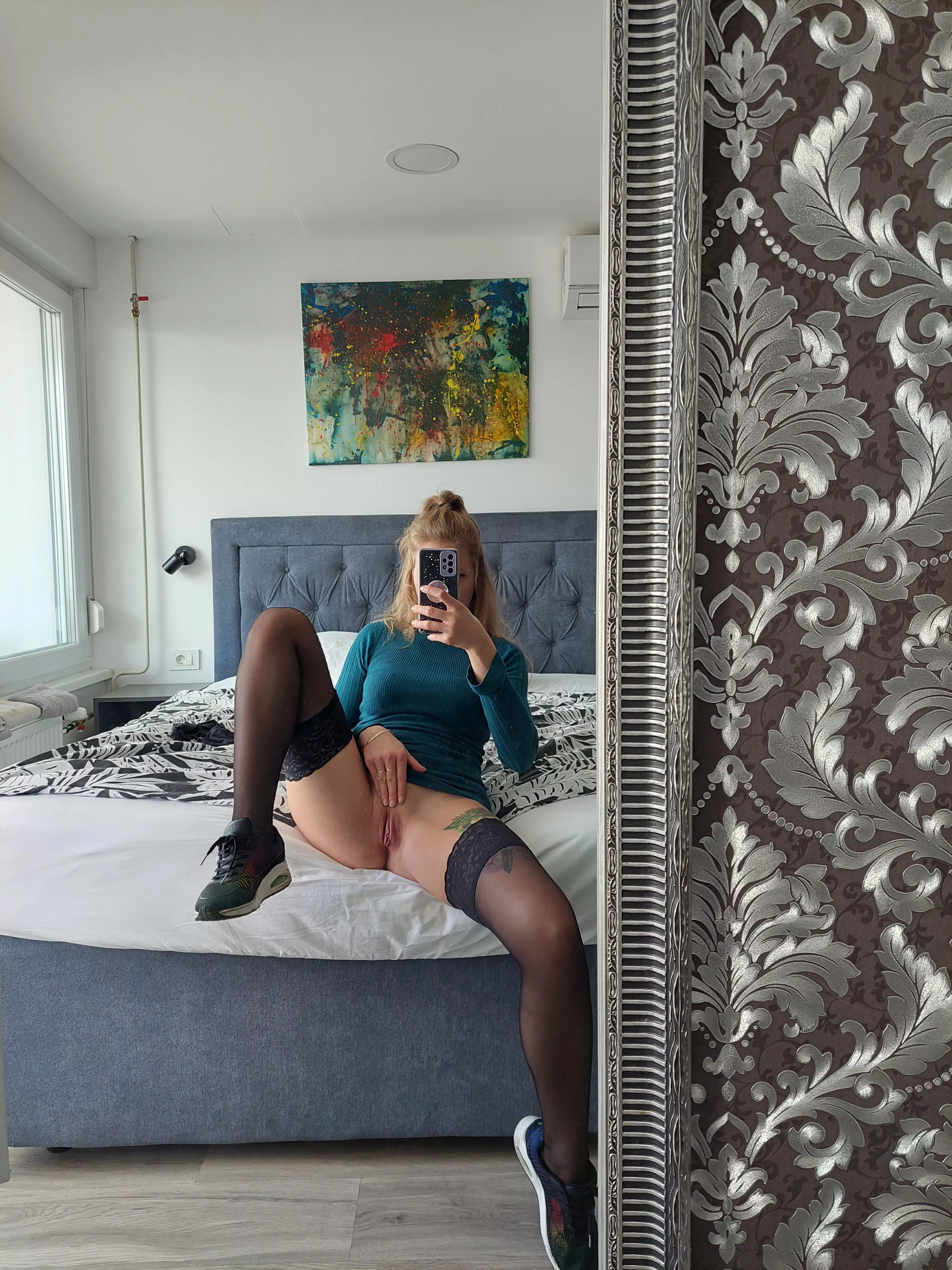 [F]irst full pussy reveal😇I am really nervous !