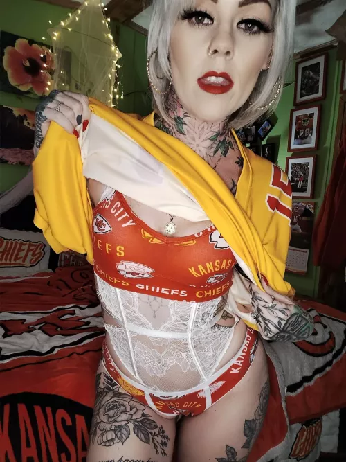 ❤️💛 Go Chiefs!!! 🏈