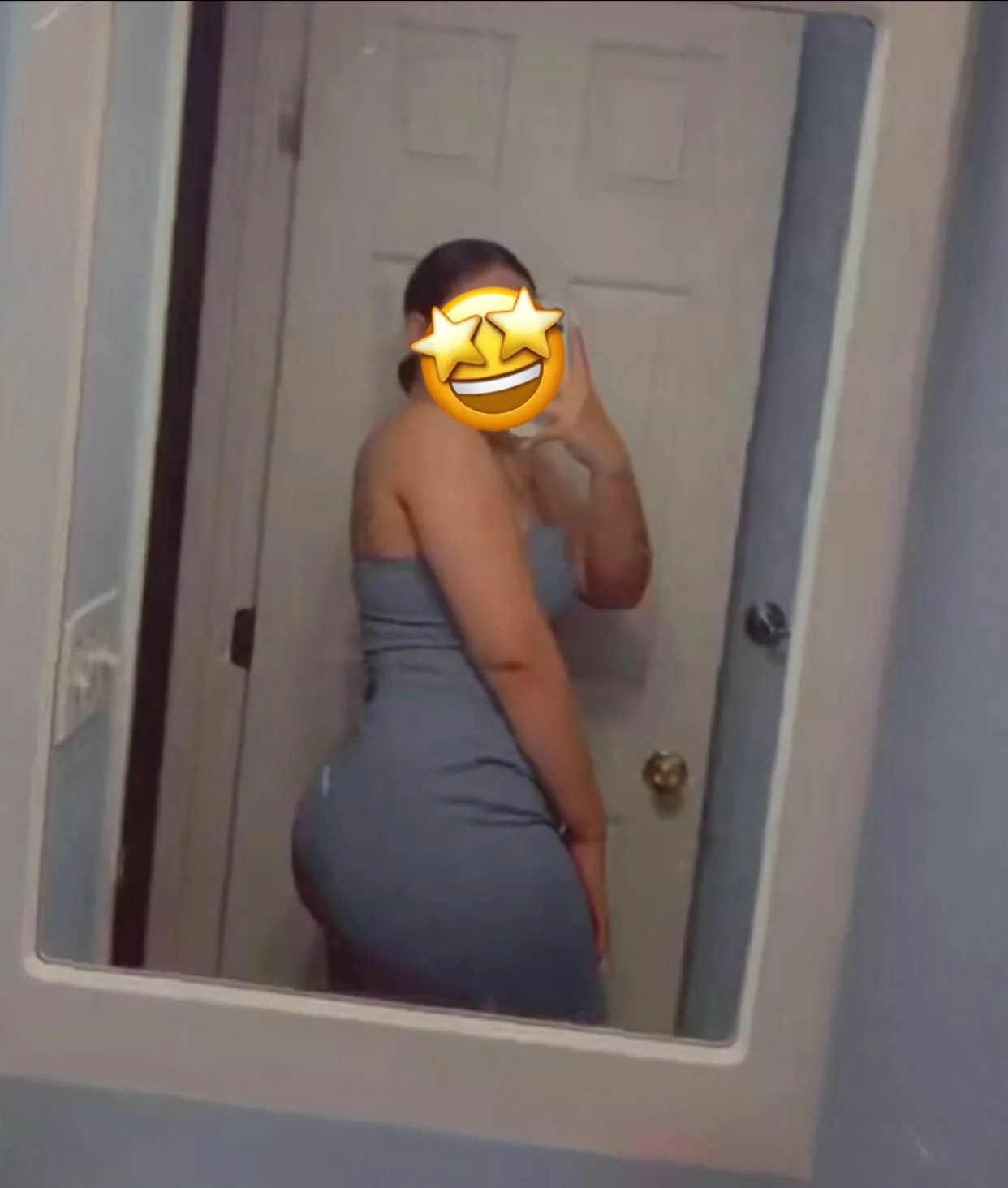 Going out with the girls for some drinks 😋