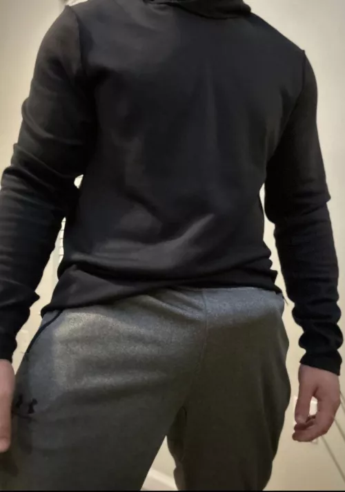 Grey sweatpants anyone?