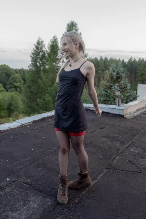 Happy forest fairy urbexing around