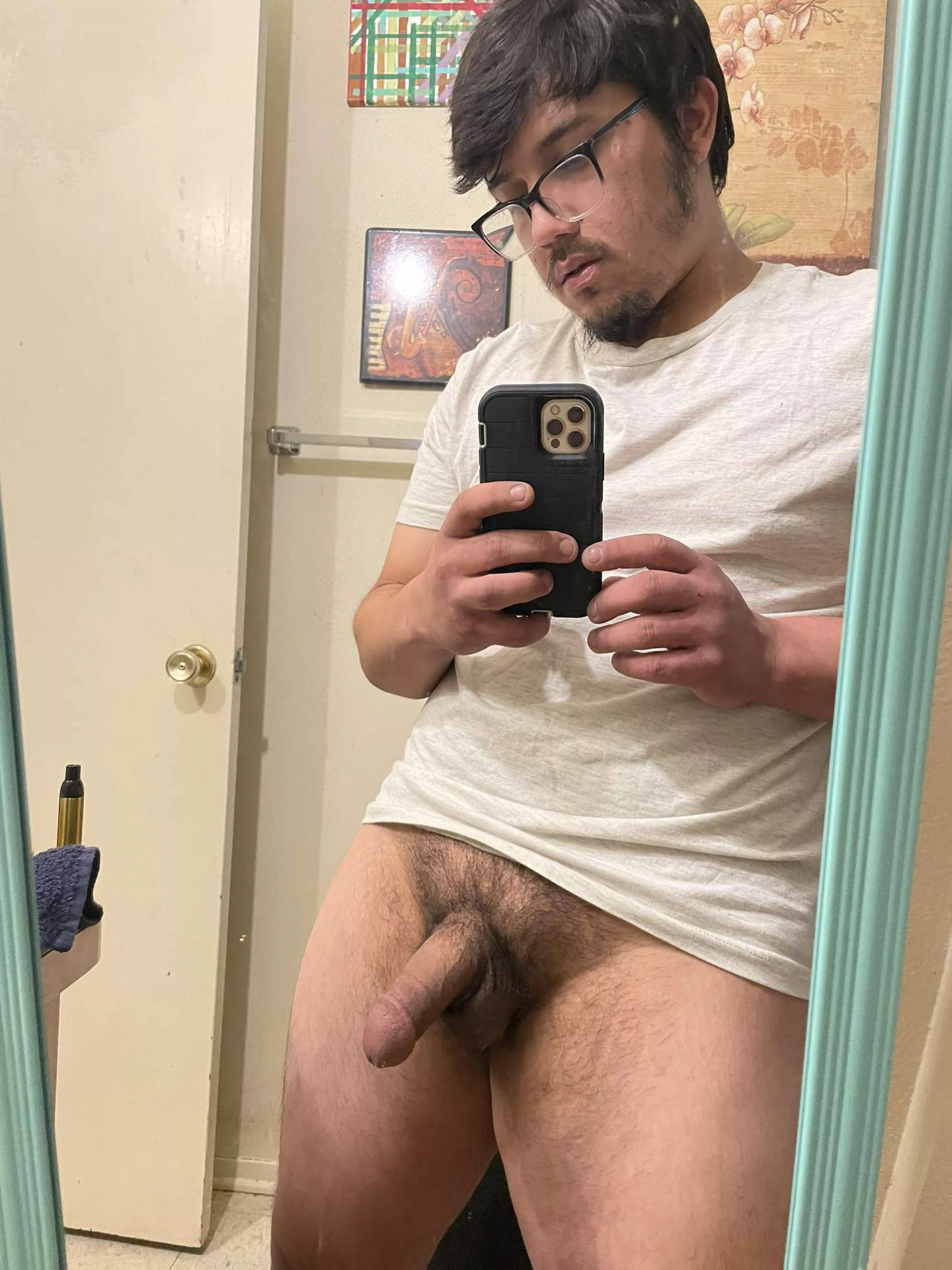 I like when other guys suck my cock