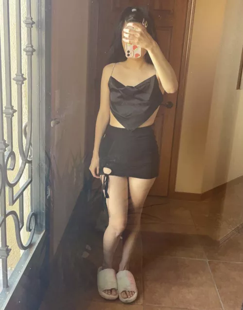 I wore other shoes when I left haha [F]