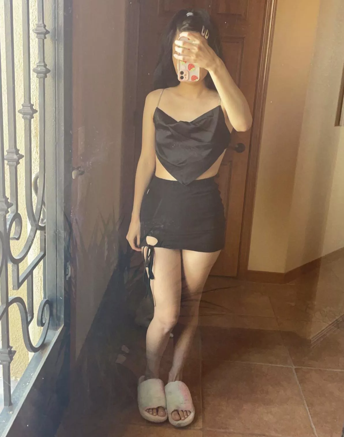 I wore other shoes when I left haha [F]