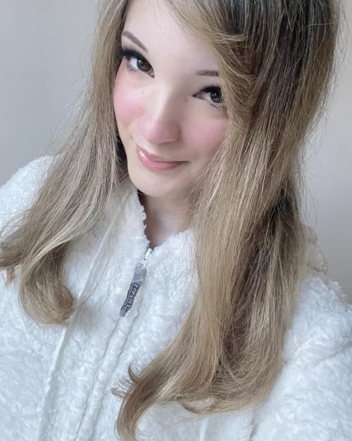 Is my hair pretty? ❄️