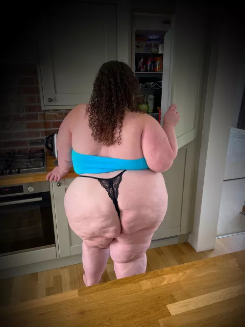 Looking for snacks, or am I the snack? 👀