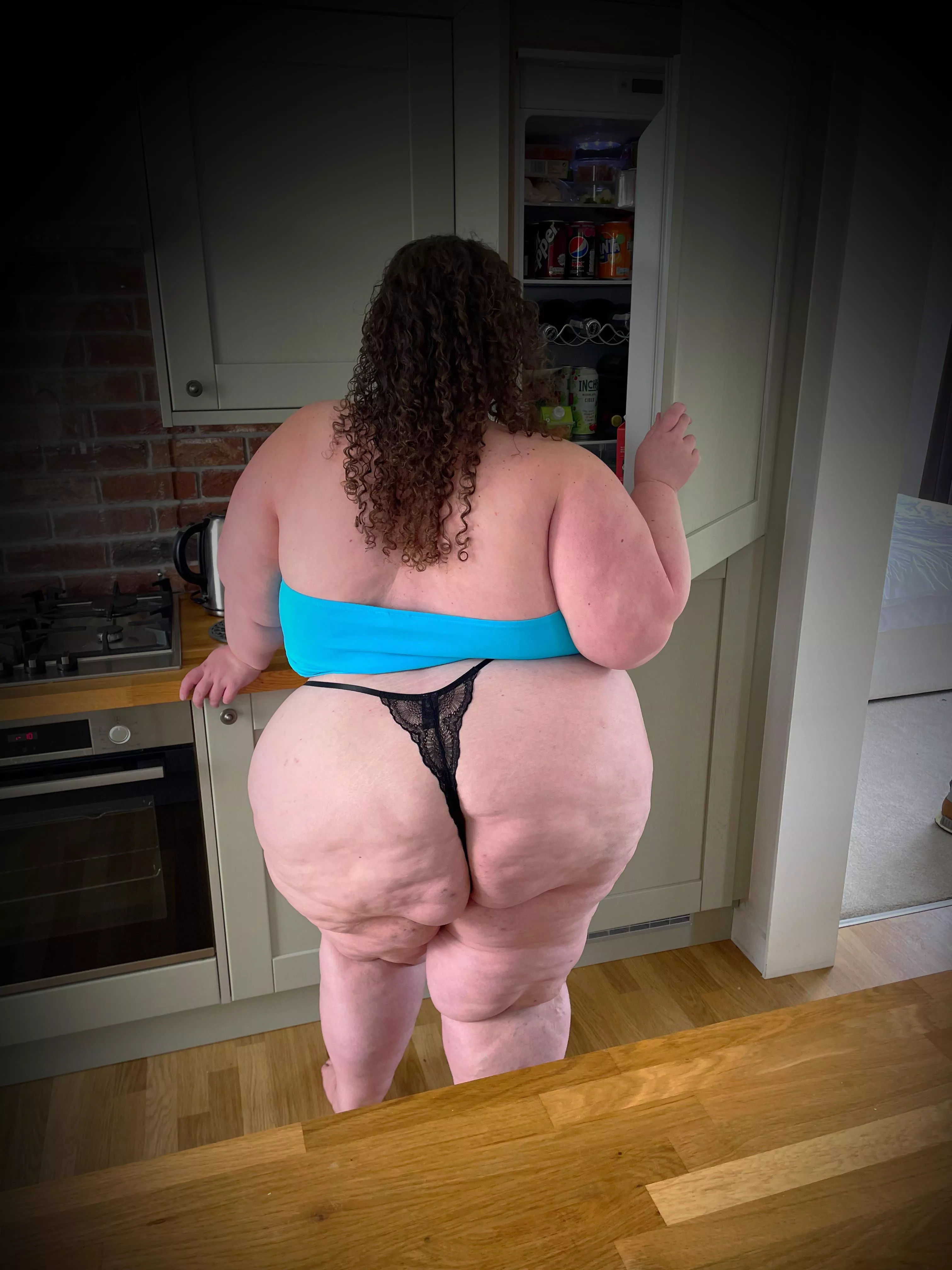 Looking for snacks, or am I the snack? 👀