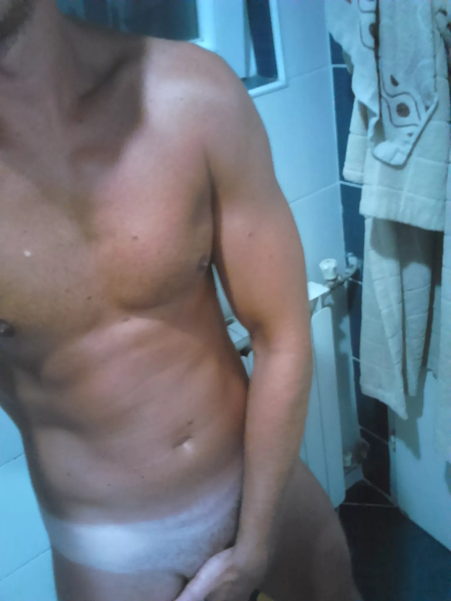 [M] Tanned and horny