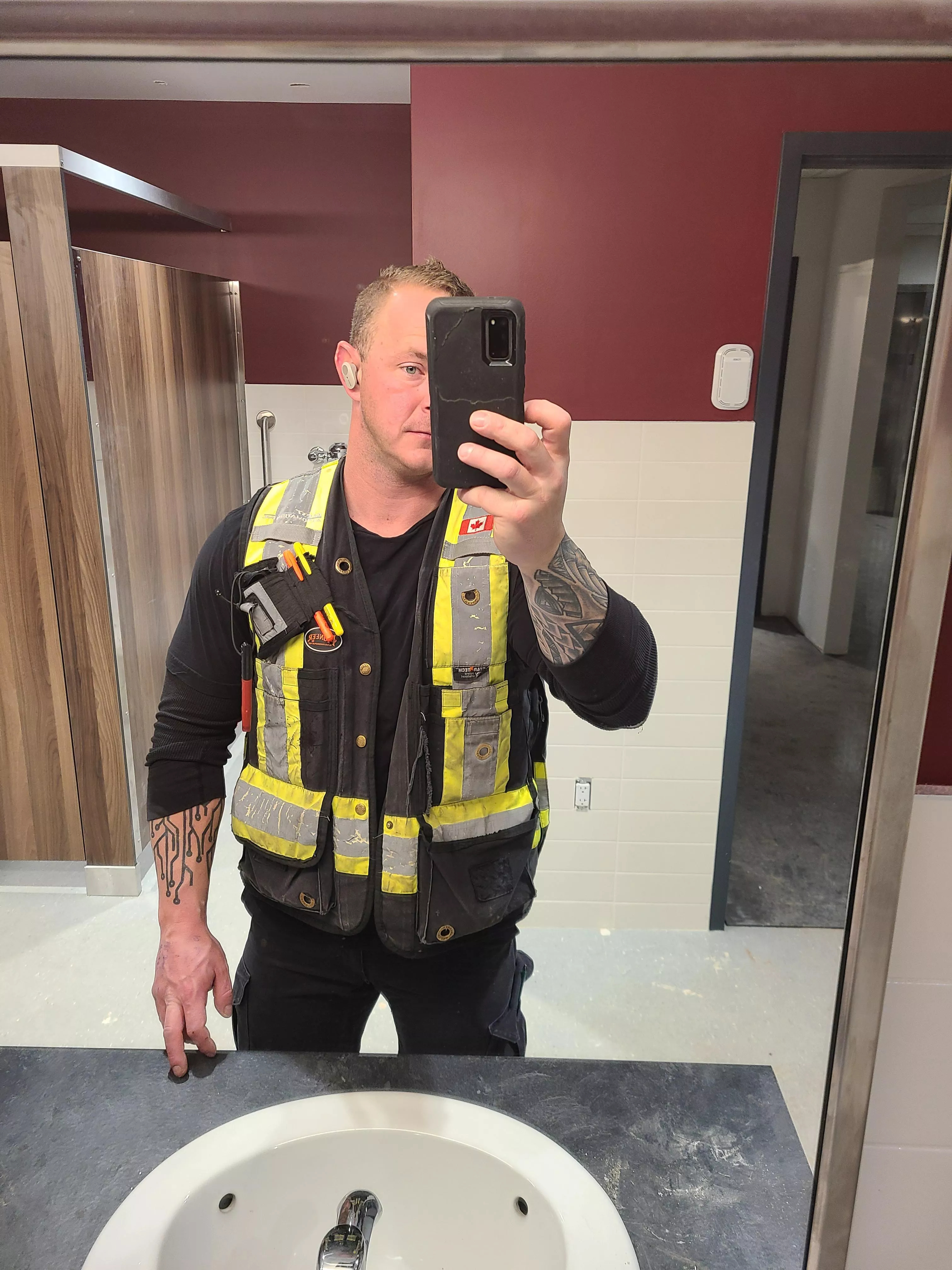 (M)(35) Working 3 weeks straight is killing me