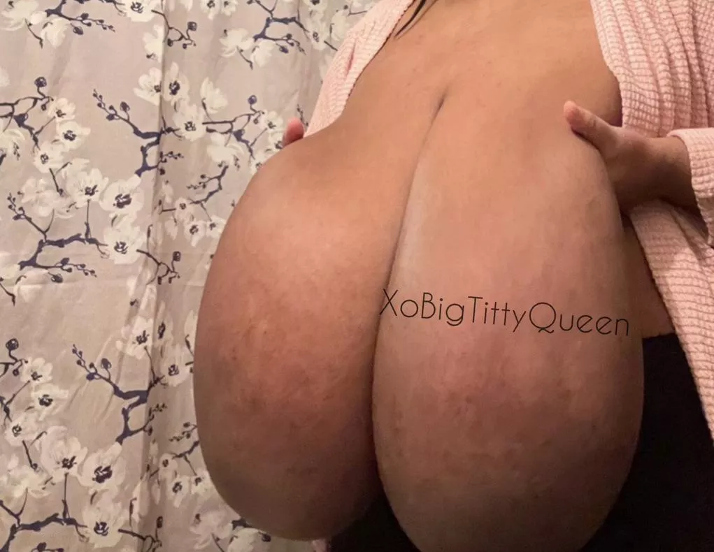 My Huge saggy udders ❤️