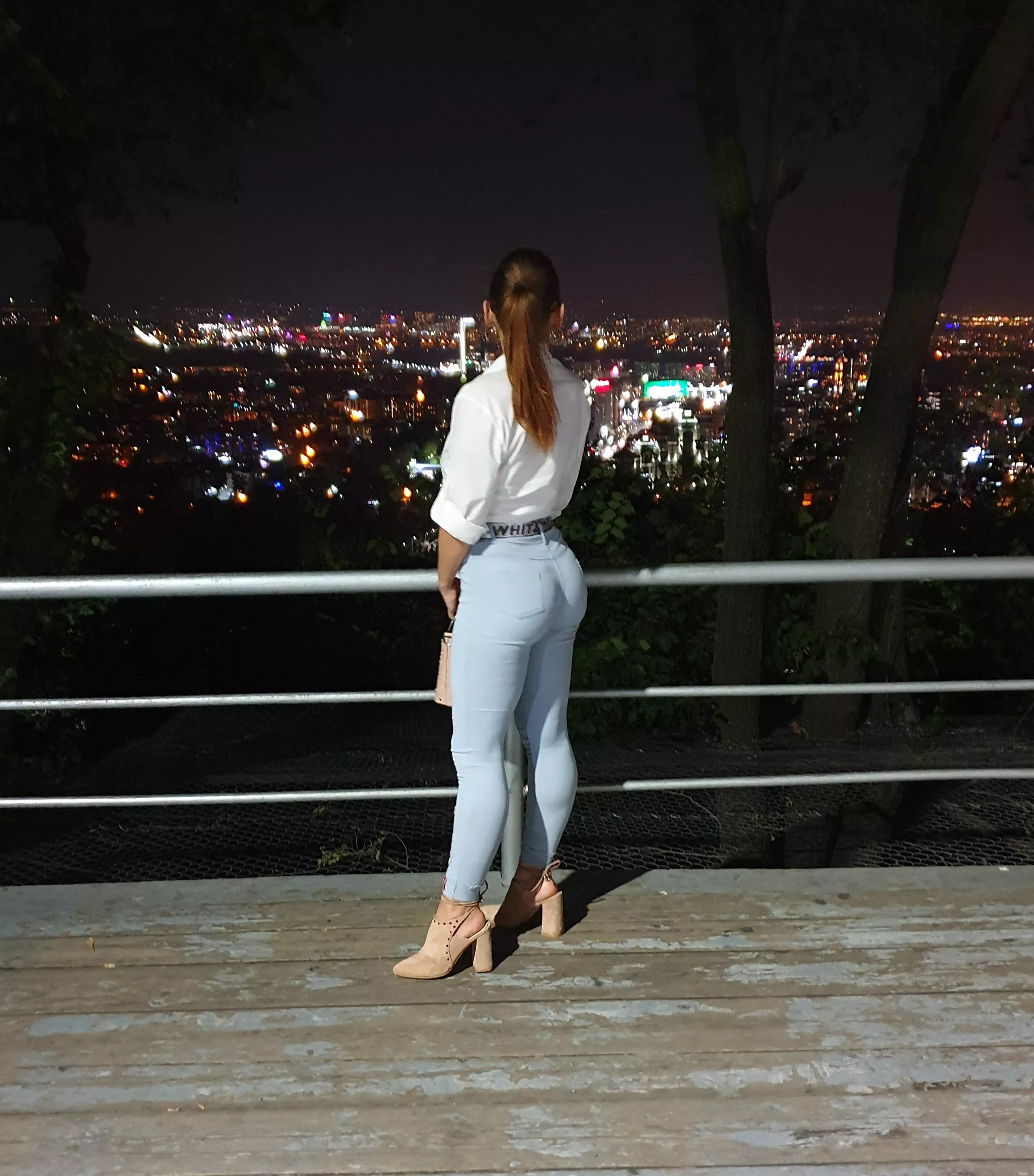 Night city and nice curves