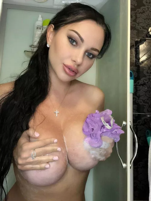 Shall we go swimming together ?