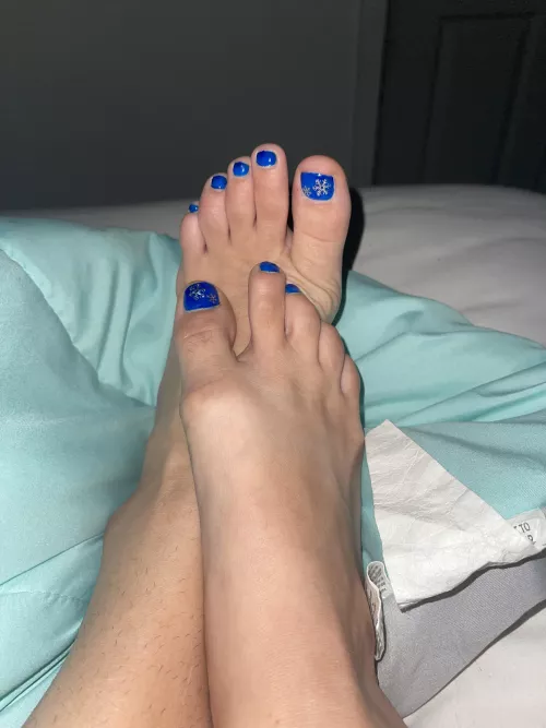 Suck on these Goddess feet please!!!
