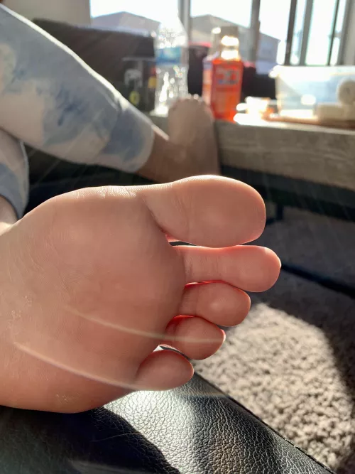 Thanks for taking a look at my feet while I watch some football