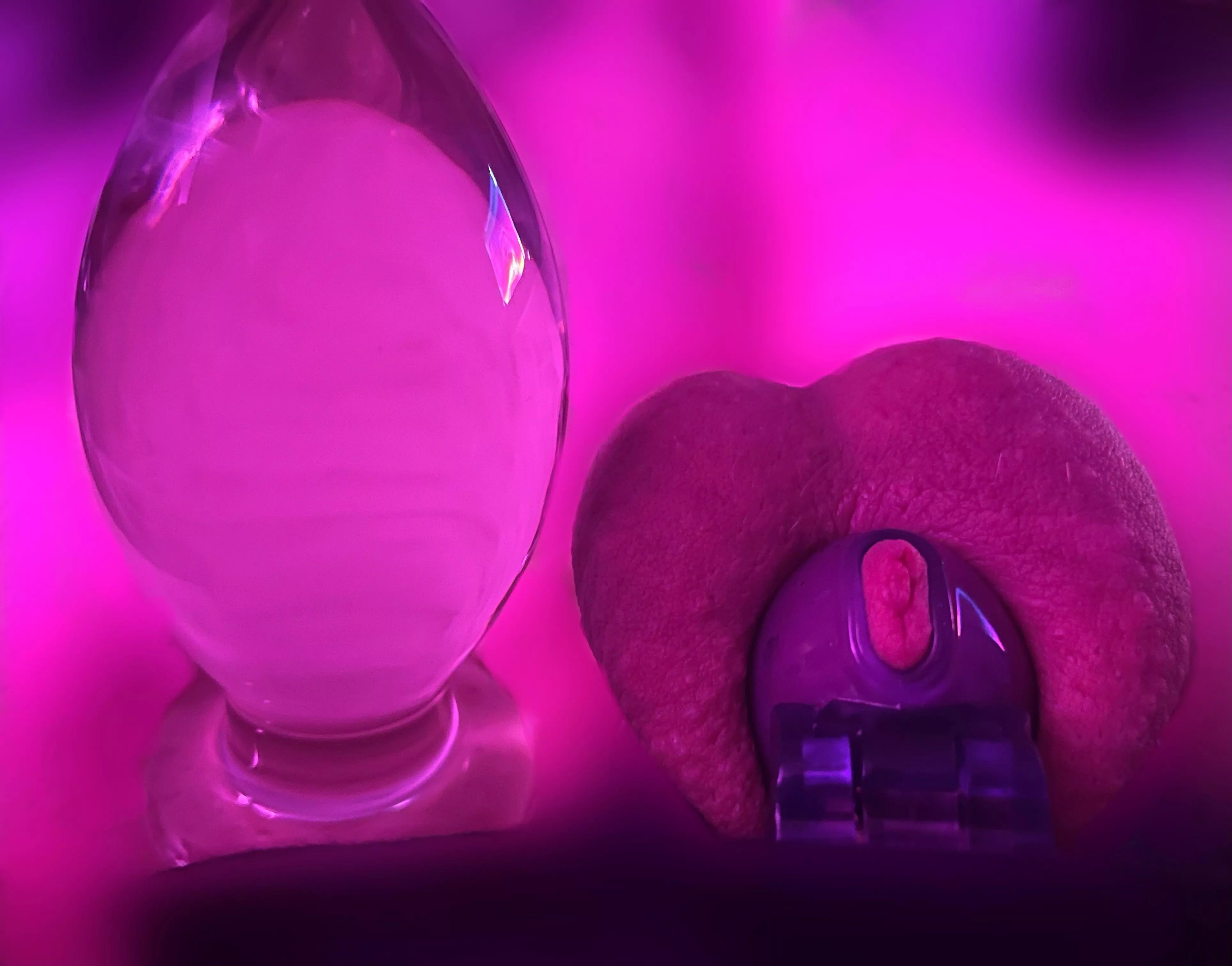 The smaller the cage the bigger the plug🤭