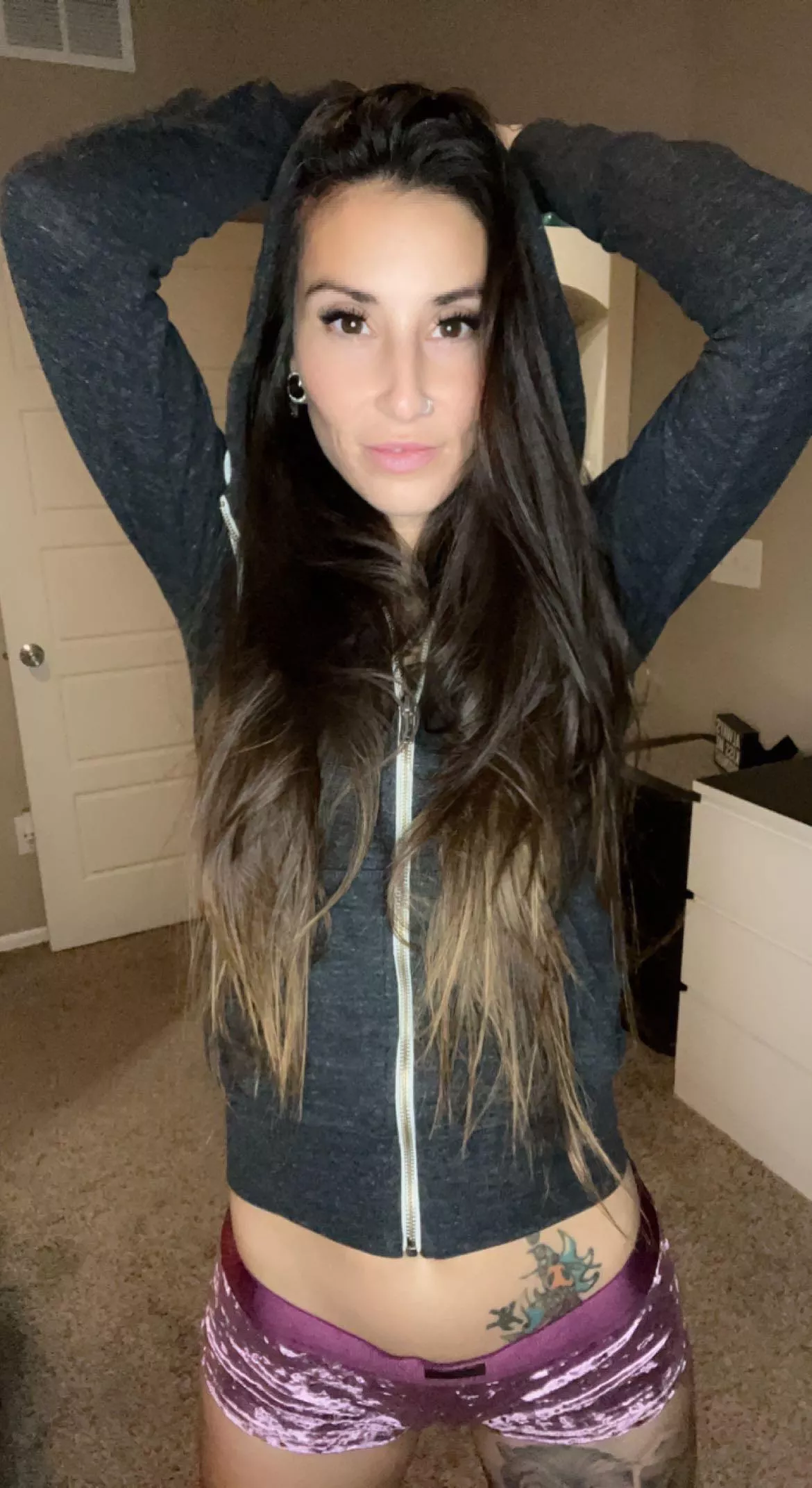 Velvet shorts are life 31[F]