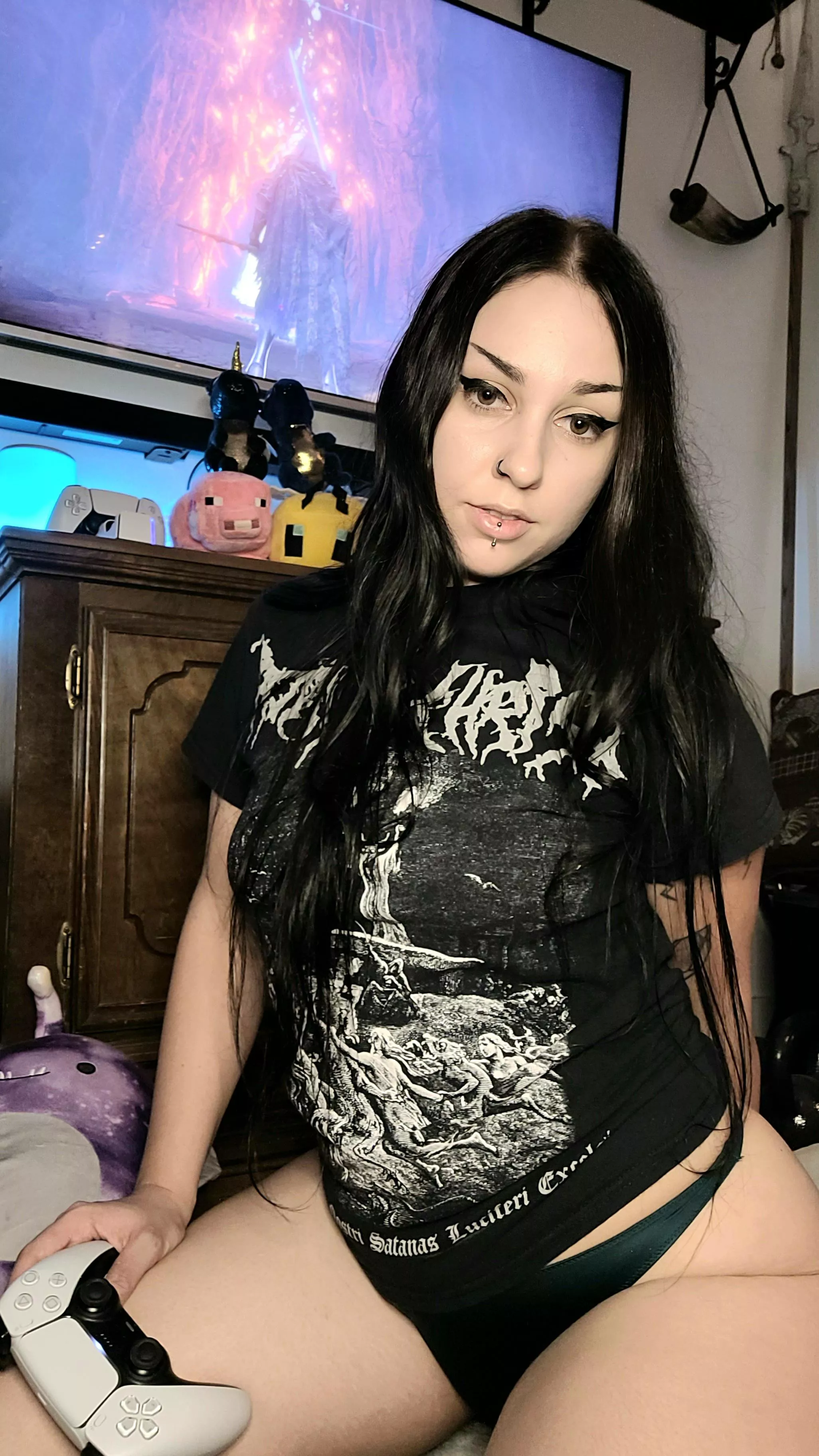 Wanna come play with me?