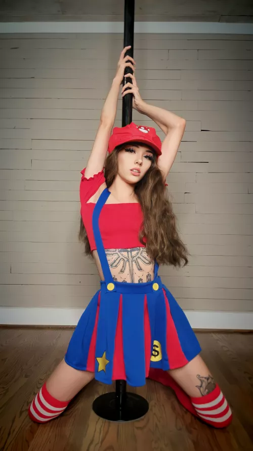 What if Mario was a girl? ⭐️❤️💙 [F26] by xZeldaBabex