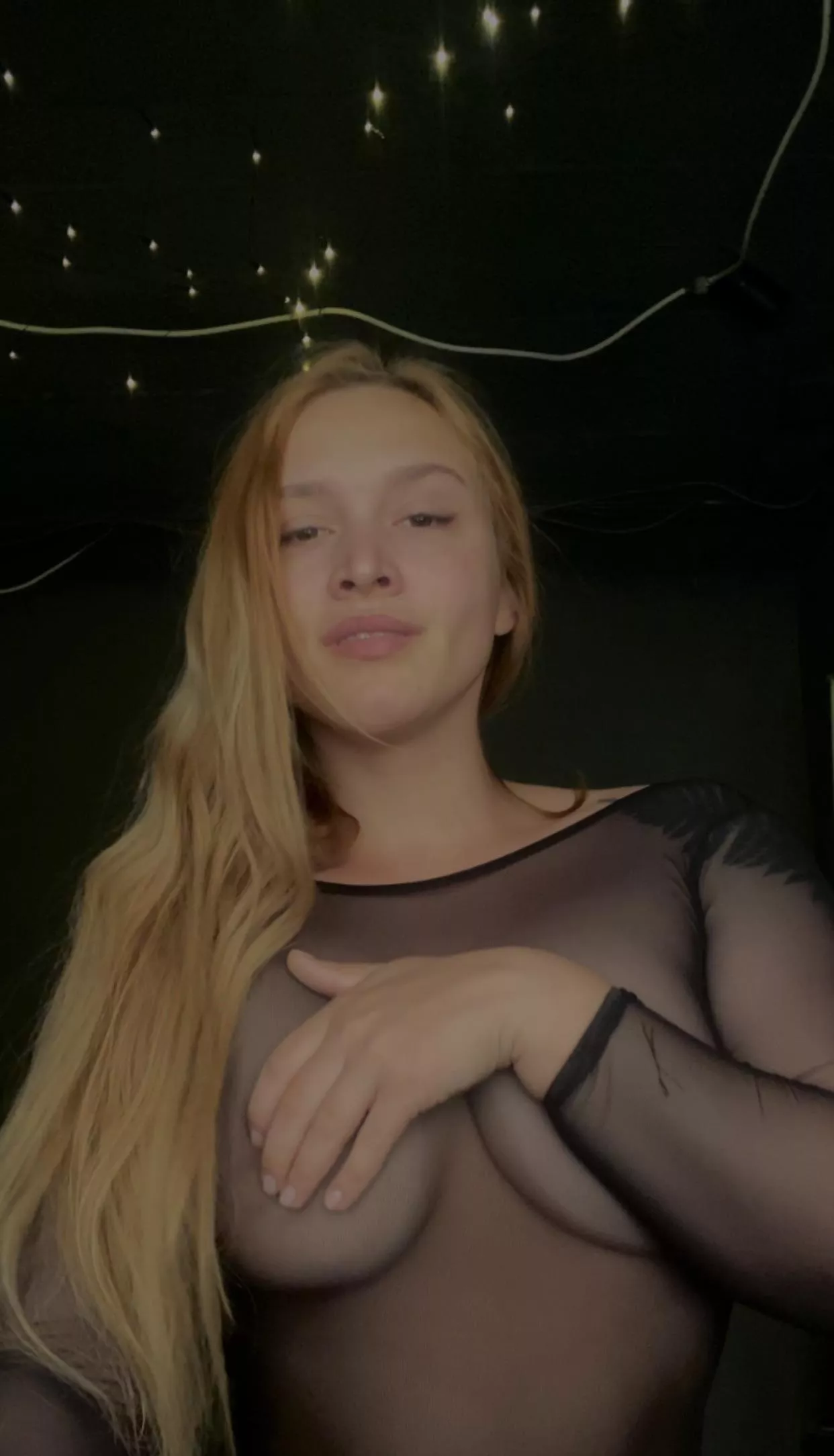 while it's raining outside.. I'm taking a selfie for you)