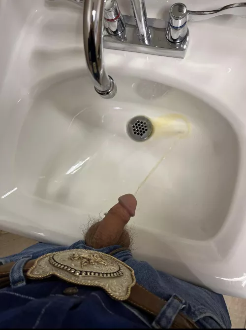 Who else is a sink pisser