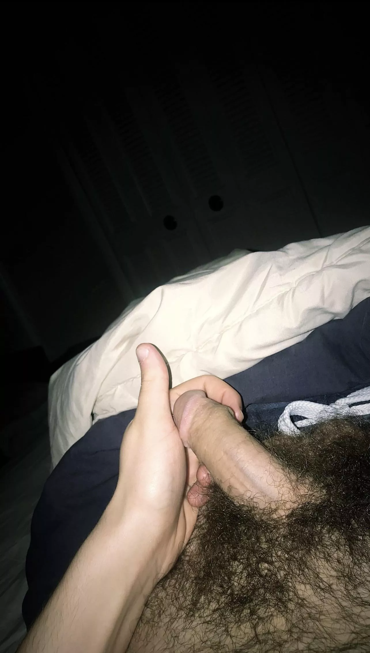 Yall like hairy cock?