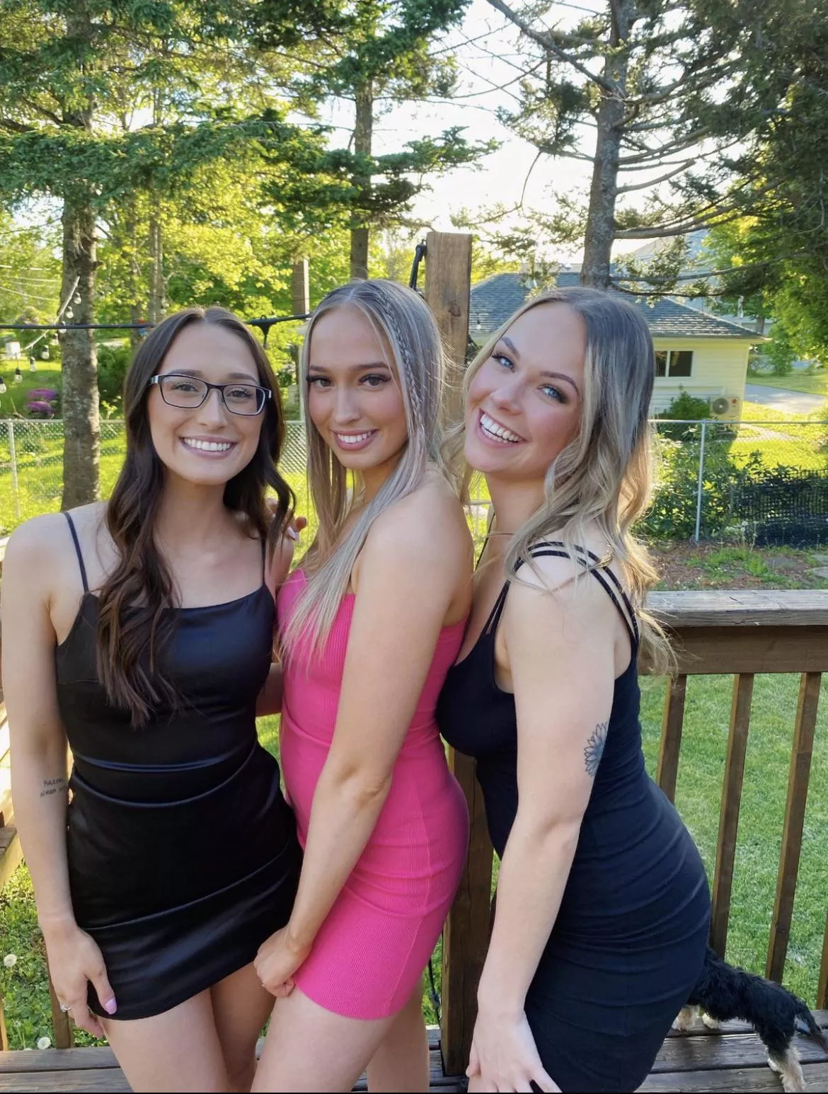 🙎🏻‍♀️🙎🏼‍♀️🙎🏼‍♀️