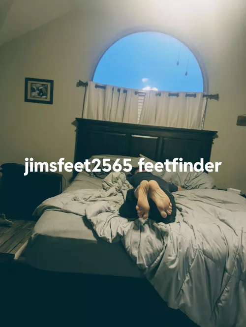 anyone like feet