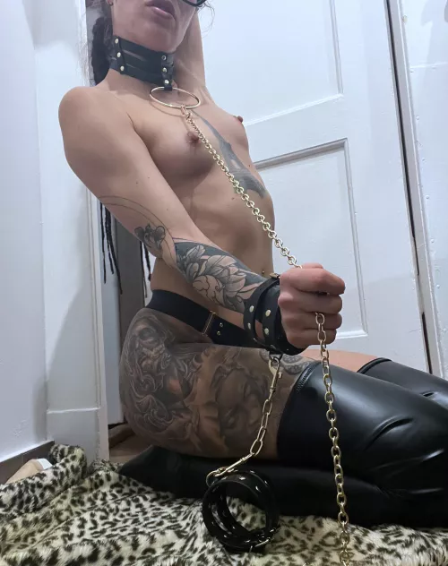 bad girl - who wants to play with me 😈