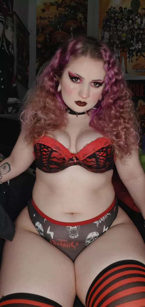 bury your face between my thighs 🖤