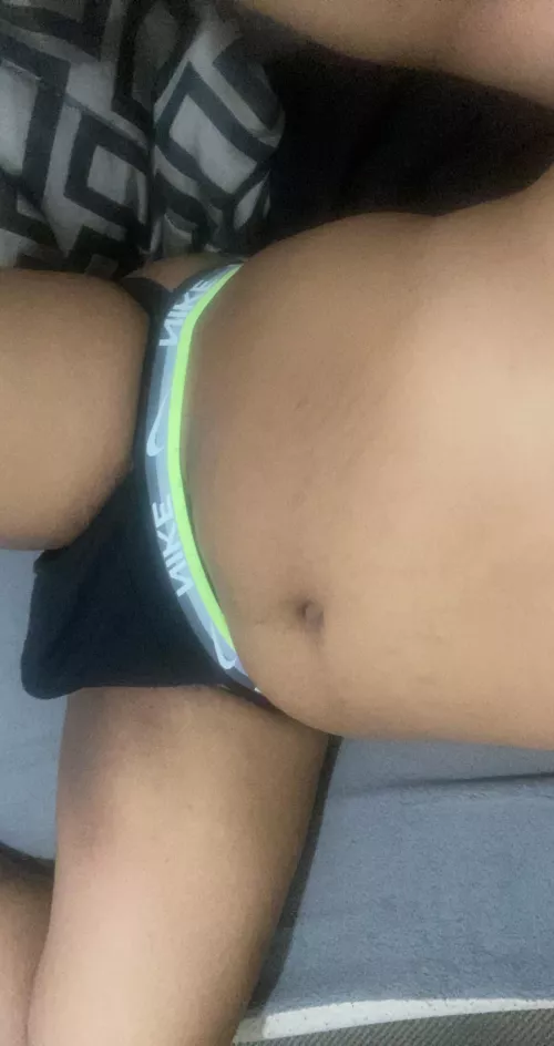 Can I get some tummy rubs?