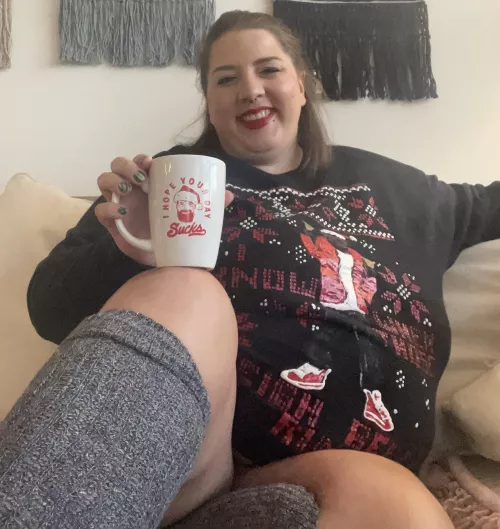 Christmas sweater #2 as requested. It is a play on ‘Hotline Bling’