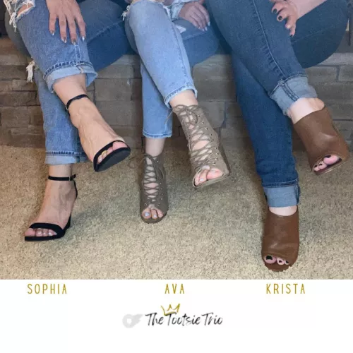 Did all of our foot boys have a good weekend? 🖤💋