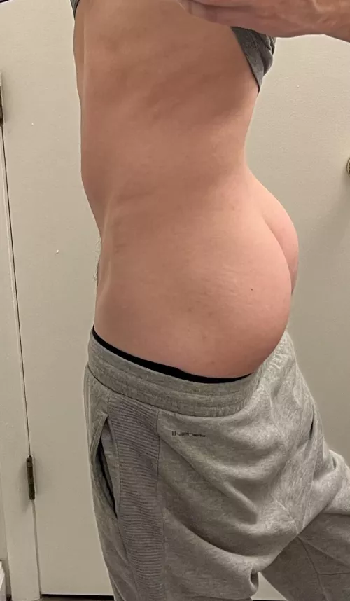 Do I have a cute butt?