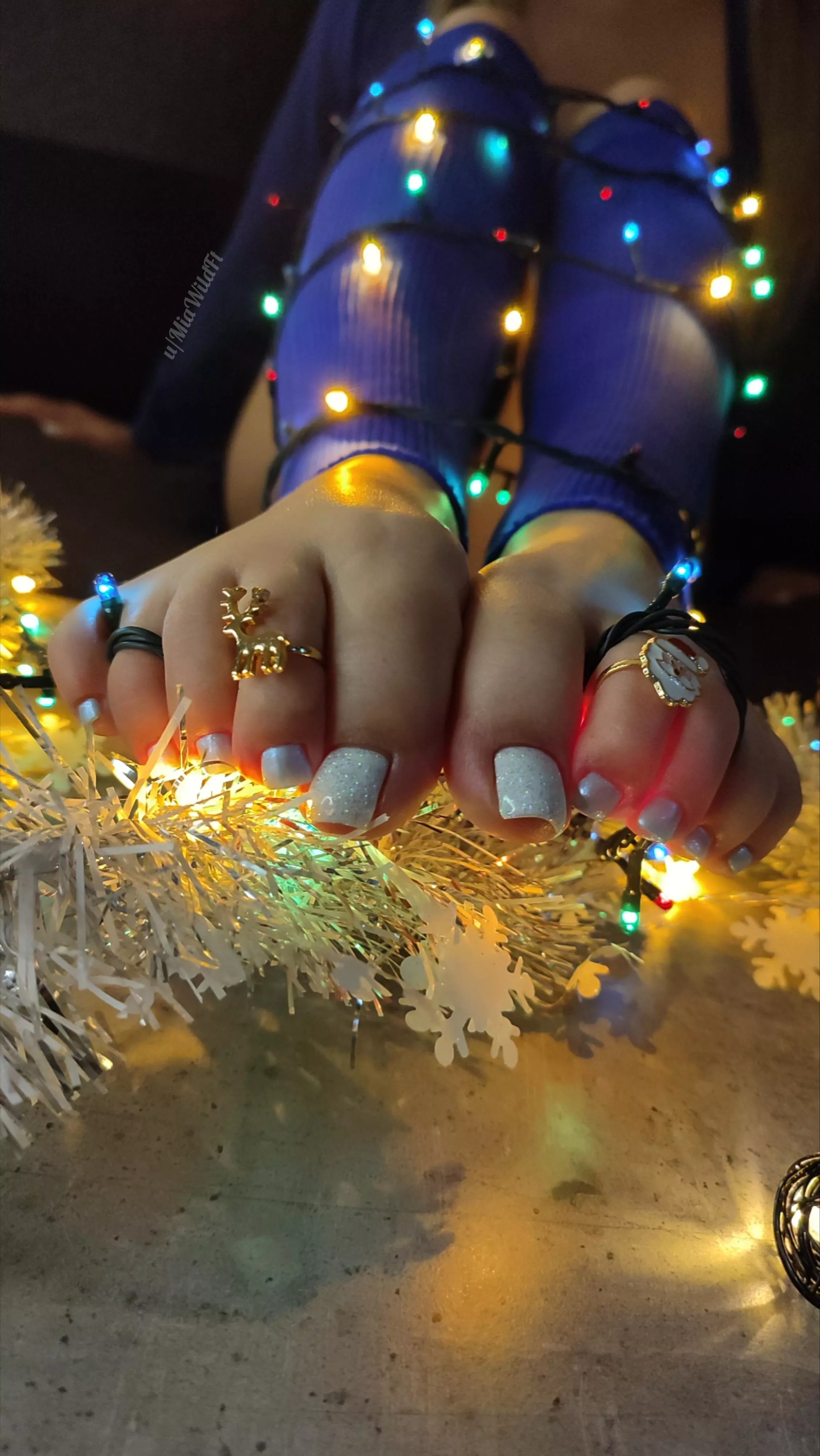 Do you like my toe rings?❤️