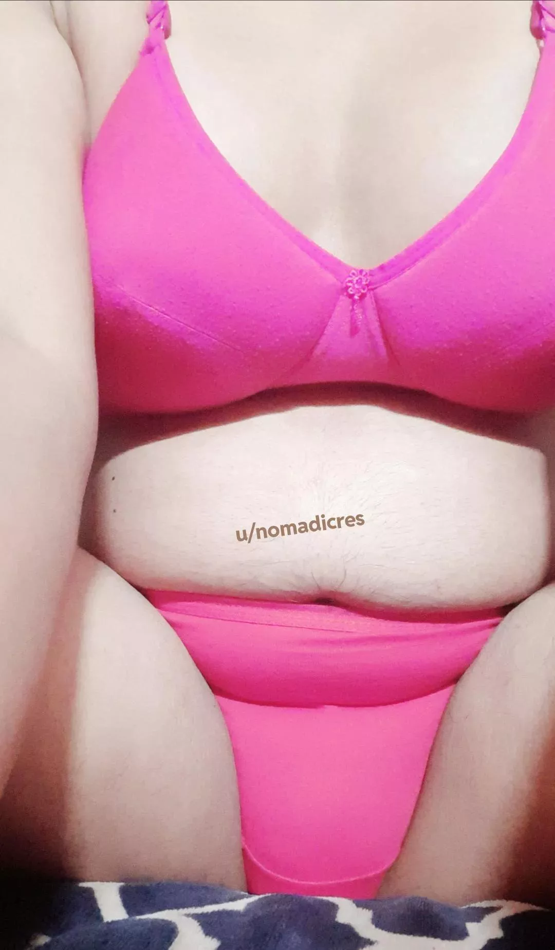 does pink looks good on me? or should I take them off🥺