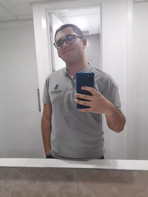 Hello! I'm new in this community and in reddit! my name is Esteban but I prefer Steven and I'm 24. I like Zelda, Fortnite and RPGs. I'm an architect student and in a hapoy relationship! Nice to meet you!