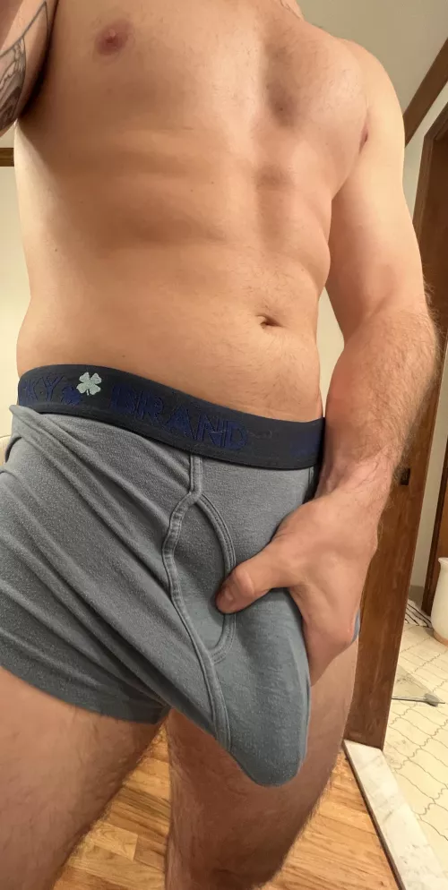 If I stopped you from scrolling I want you to touch yourself to the thought of me later