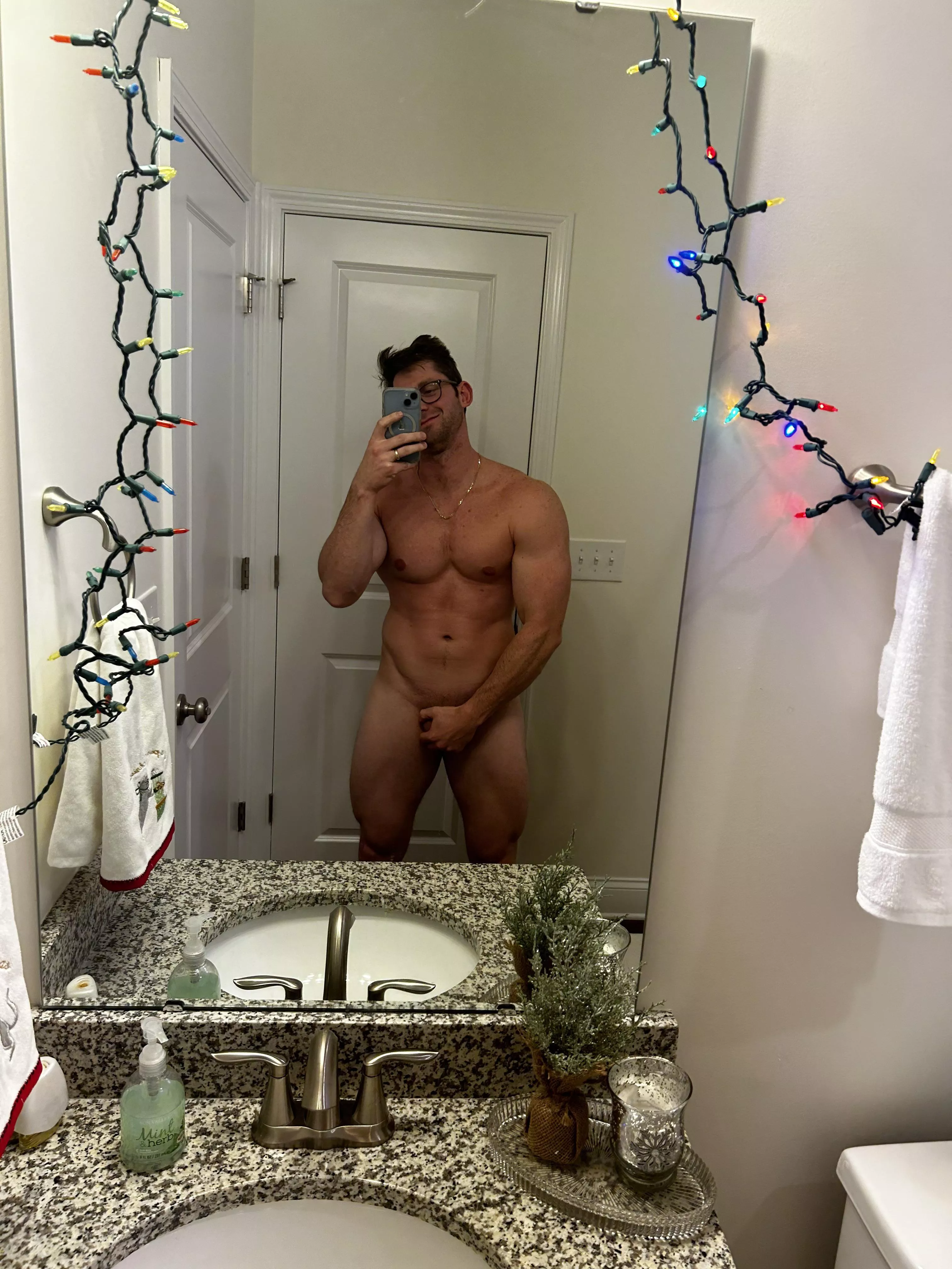 If you want me to move my hand Dms are open ;)