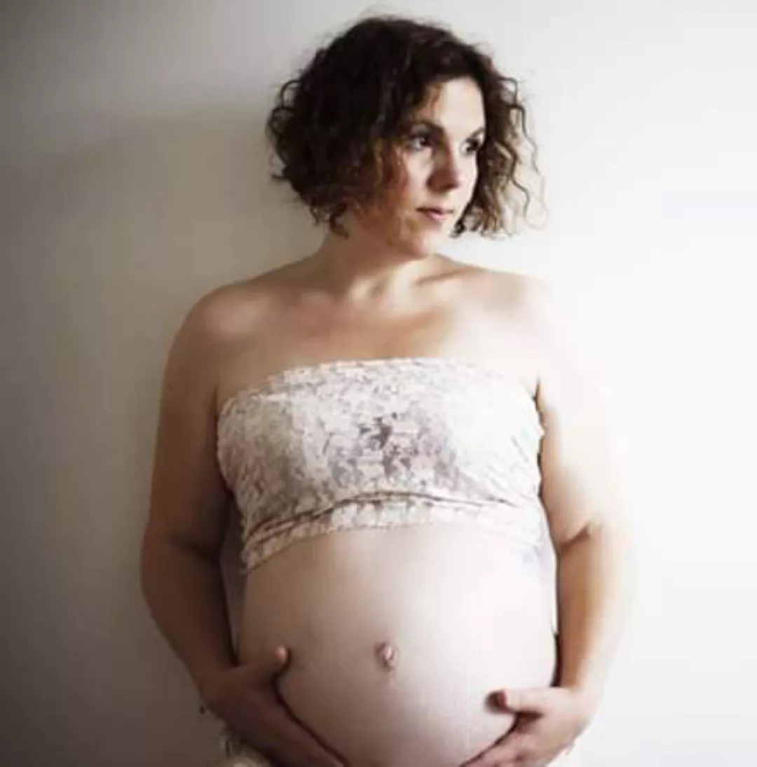 It's not so porn but i know you like my belly