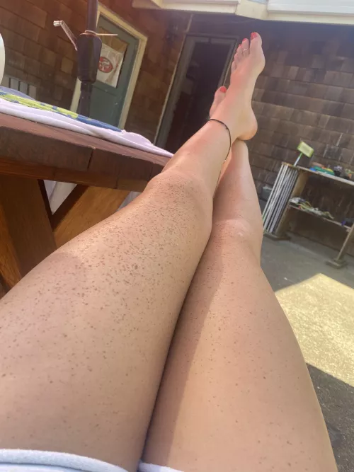 I’ve been walking barefoot..💕