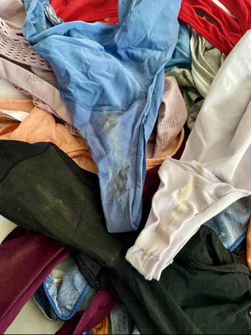 Just a horny Milf and her creamy panties 💦 (one day wear)