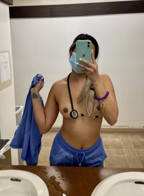 Keeping you entertained while I’m at work 😋