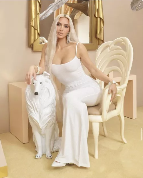 Kim needs to wear white more often