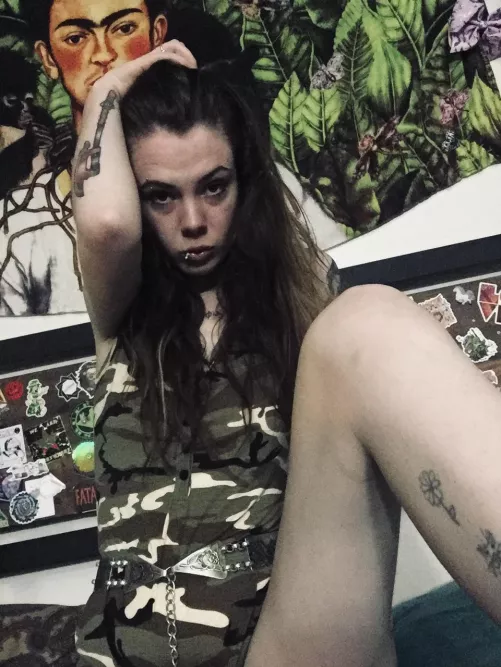 Look at Me: I’m the Captain now. [domme]