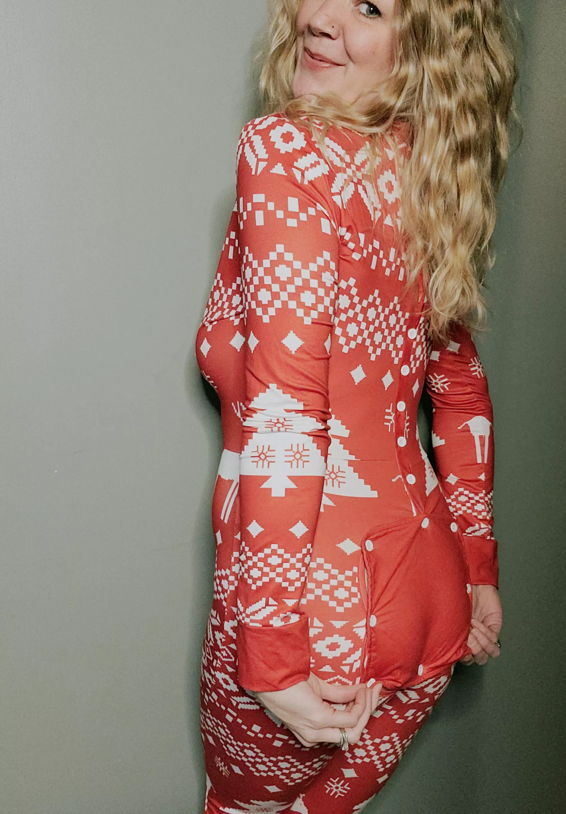 Loving my new [f]estive pjs! [OC] 5'11