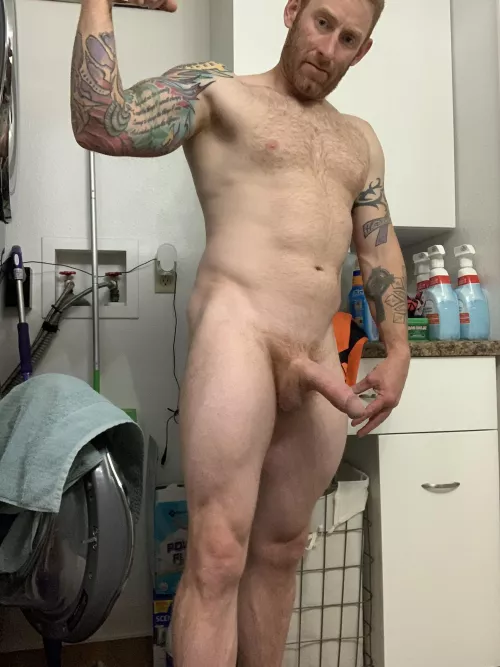(M) Any of you ladies want to join me for my post workout shower. Shoot me a message