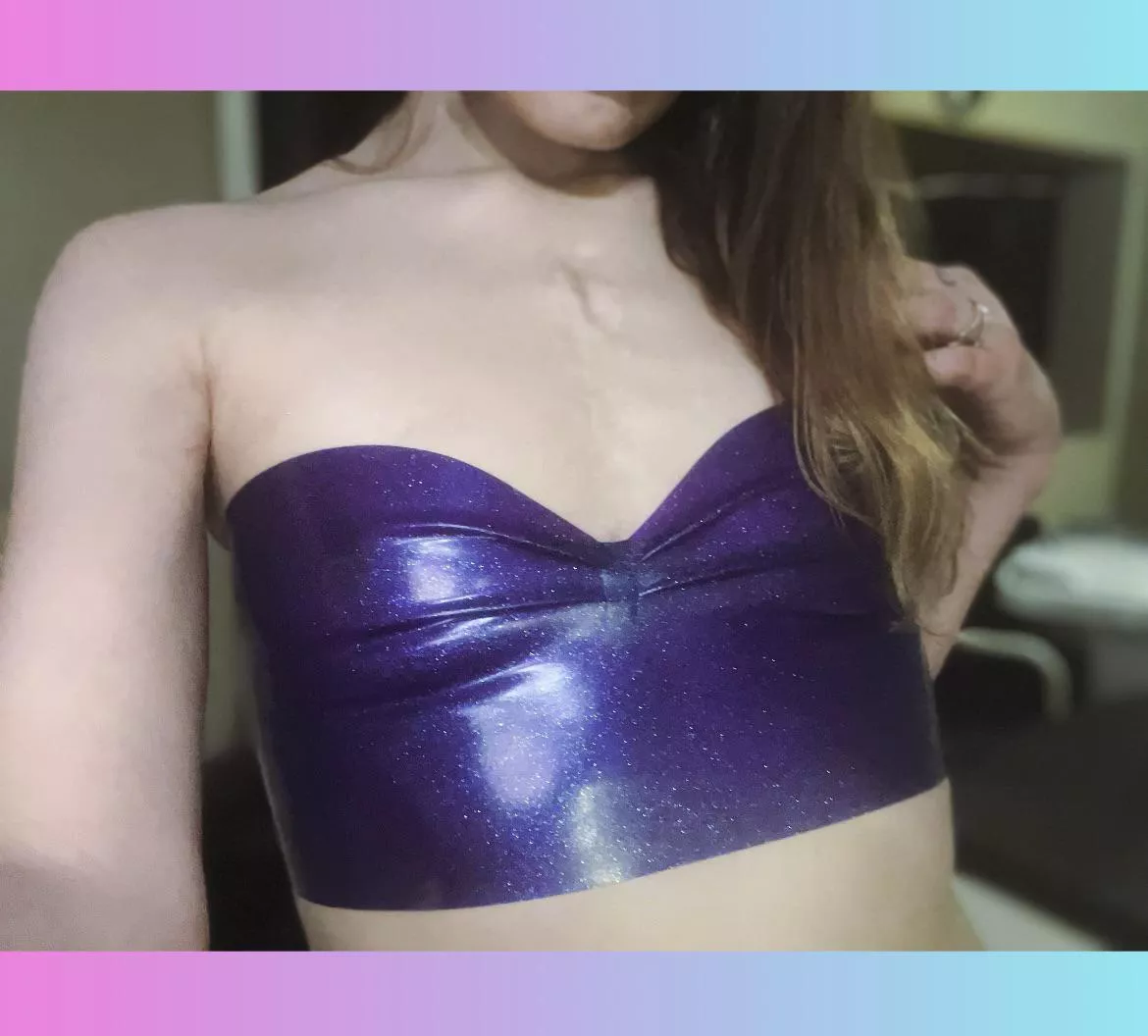 more latex for christmas 🧨🧨😇❓