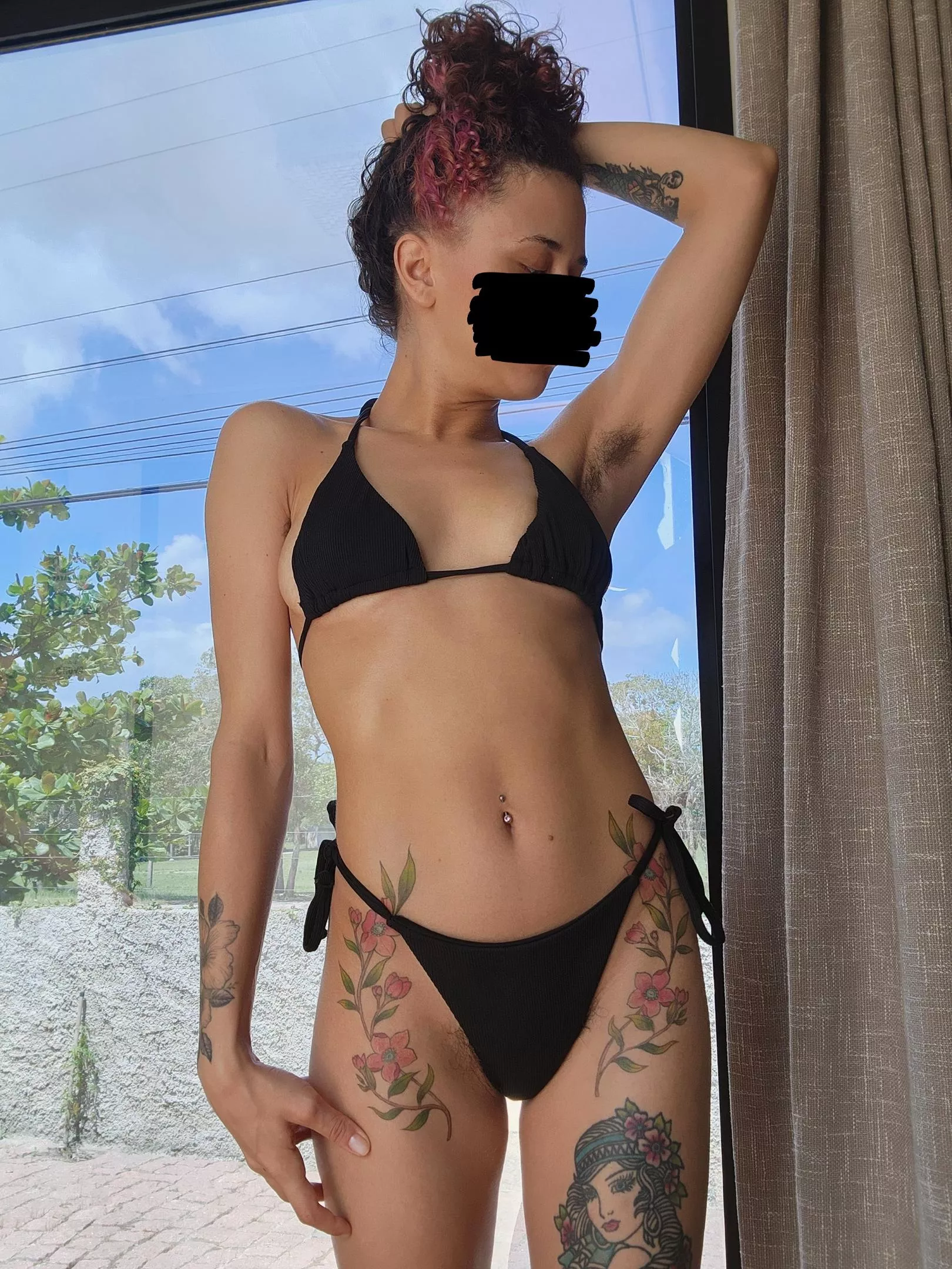 My little hairs insist on showing 😋