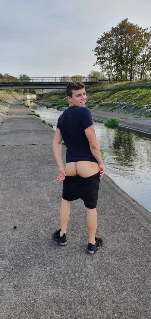 oh I'm sorry my pants slipped down 😉