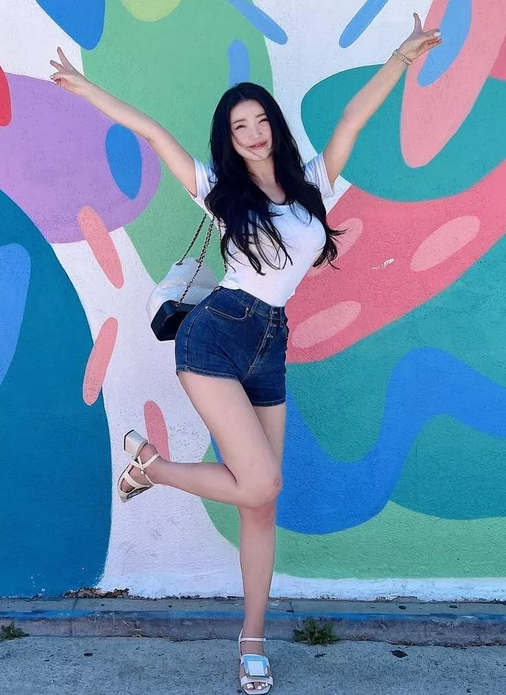 Pretty legs and heels